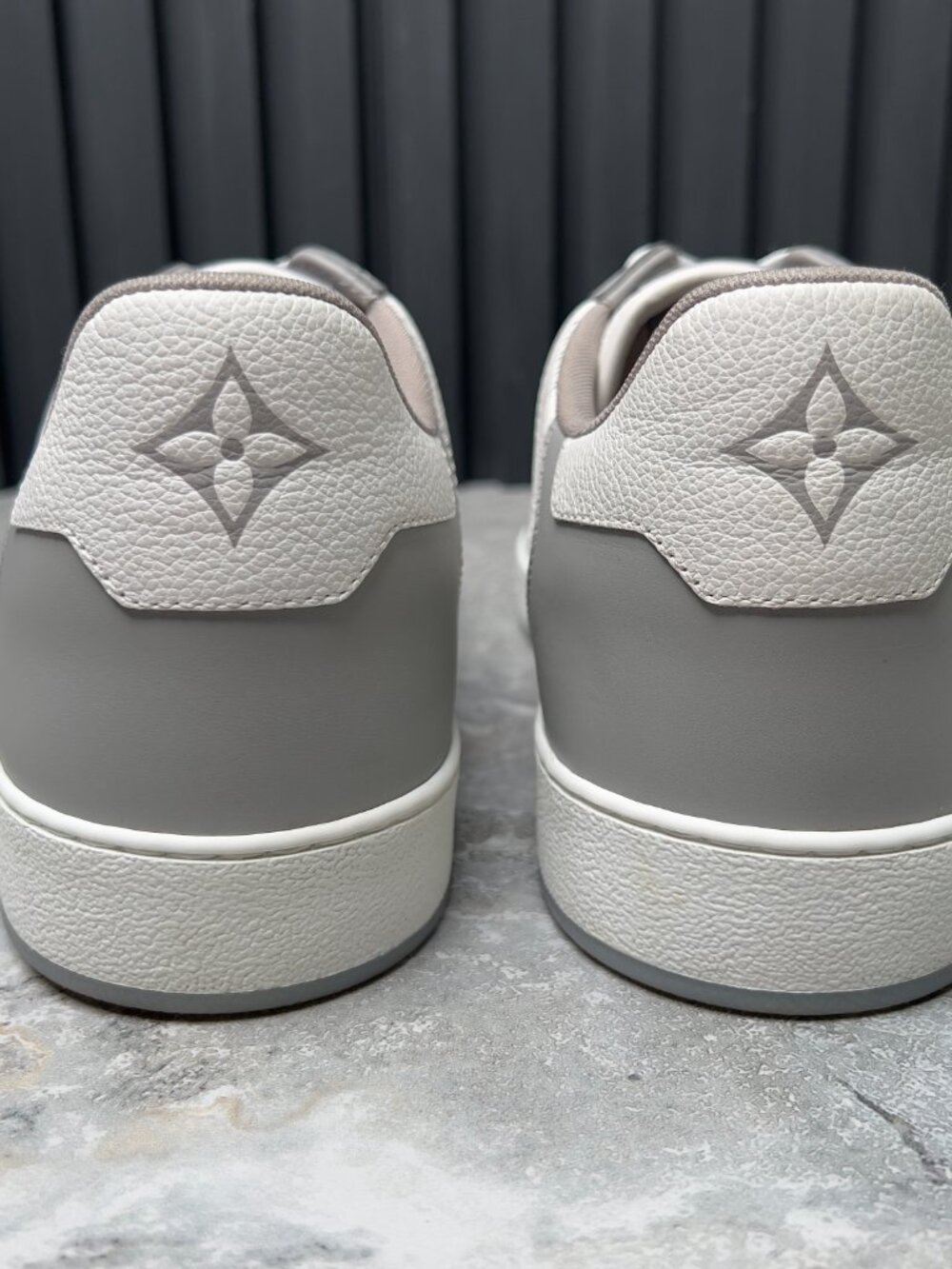 Louis Vuitton Rivoli Damier Sneakers Gray Leather 10 LV 11 US 44 EUR - Picture 9 of 13